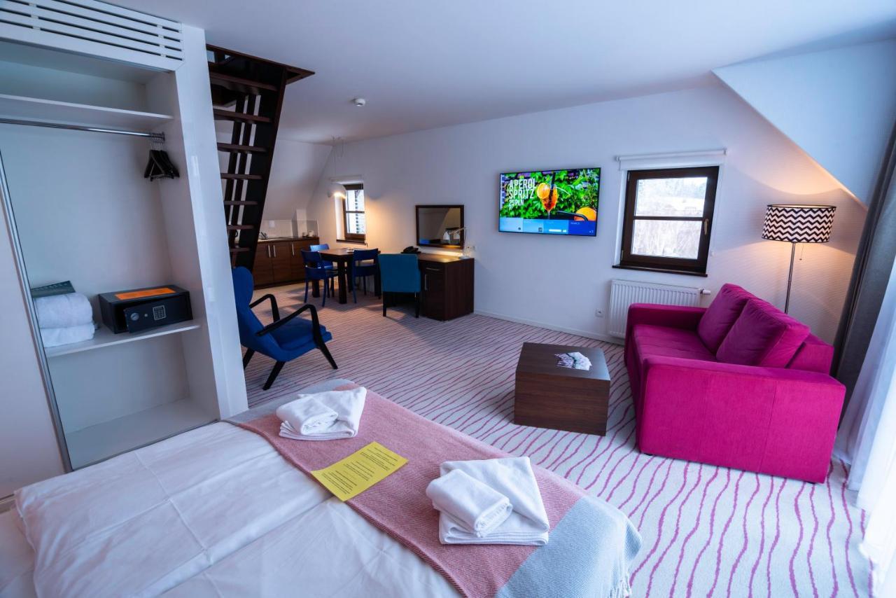 Aparthotel Flinski Sport & Spa Swieradow-Zdroj Ngoại thất bức ảnh
