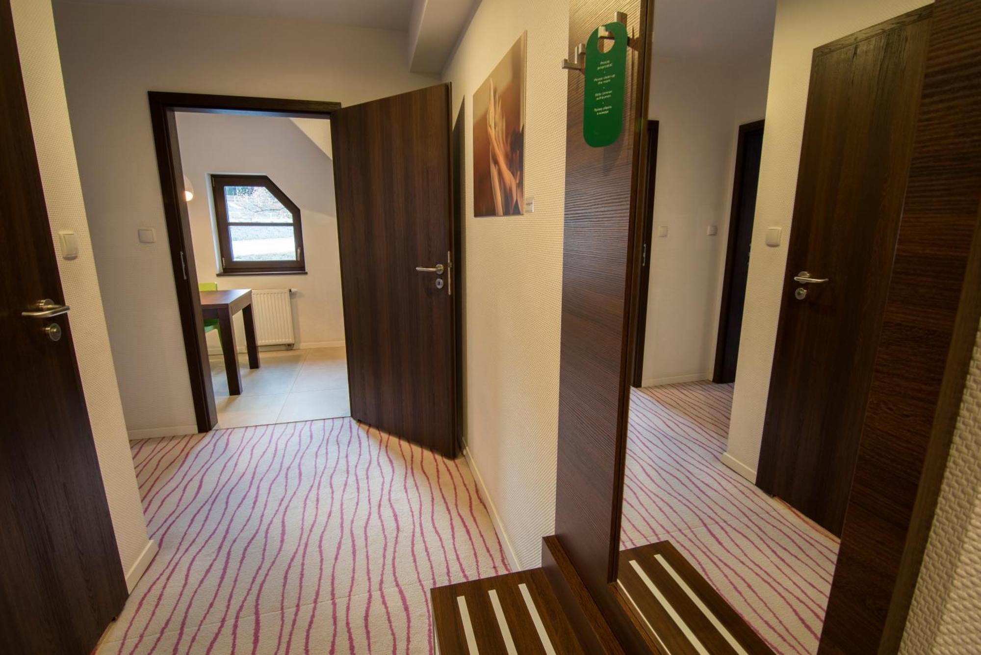 Aparthotel Flinski Sport & Spa Swieradow-Zdroj Phòng bức ảnh