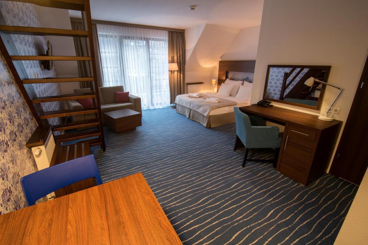 Aparthotel Flinski Sport & Spa Swieradow-Zdroj Ngoại thất bức ảnh