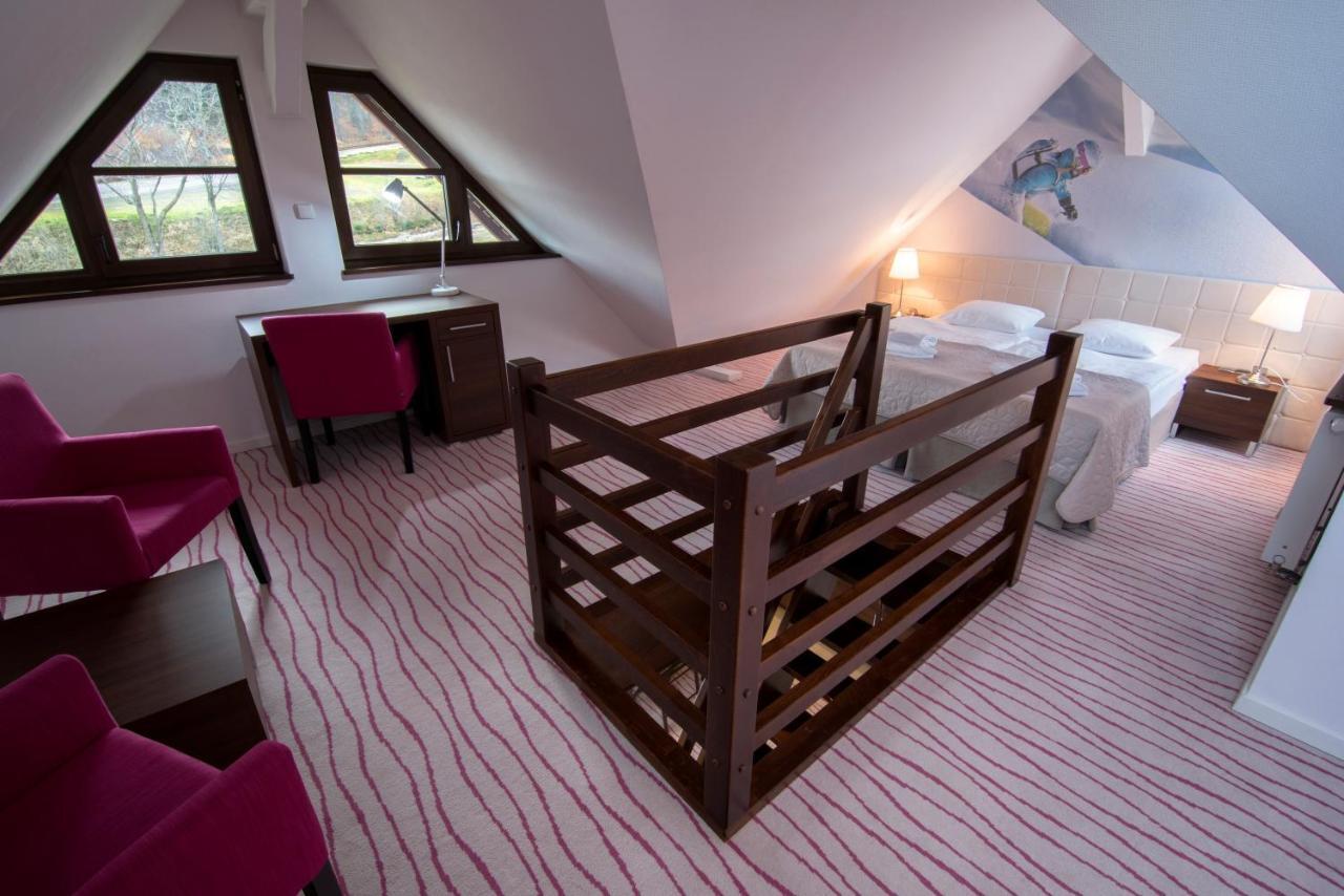 Aparthotel Flinski Sport & Spa Swieradow-Zdroj Ngoại thất bức ảnh