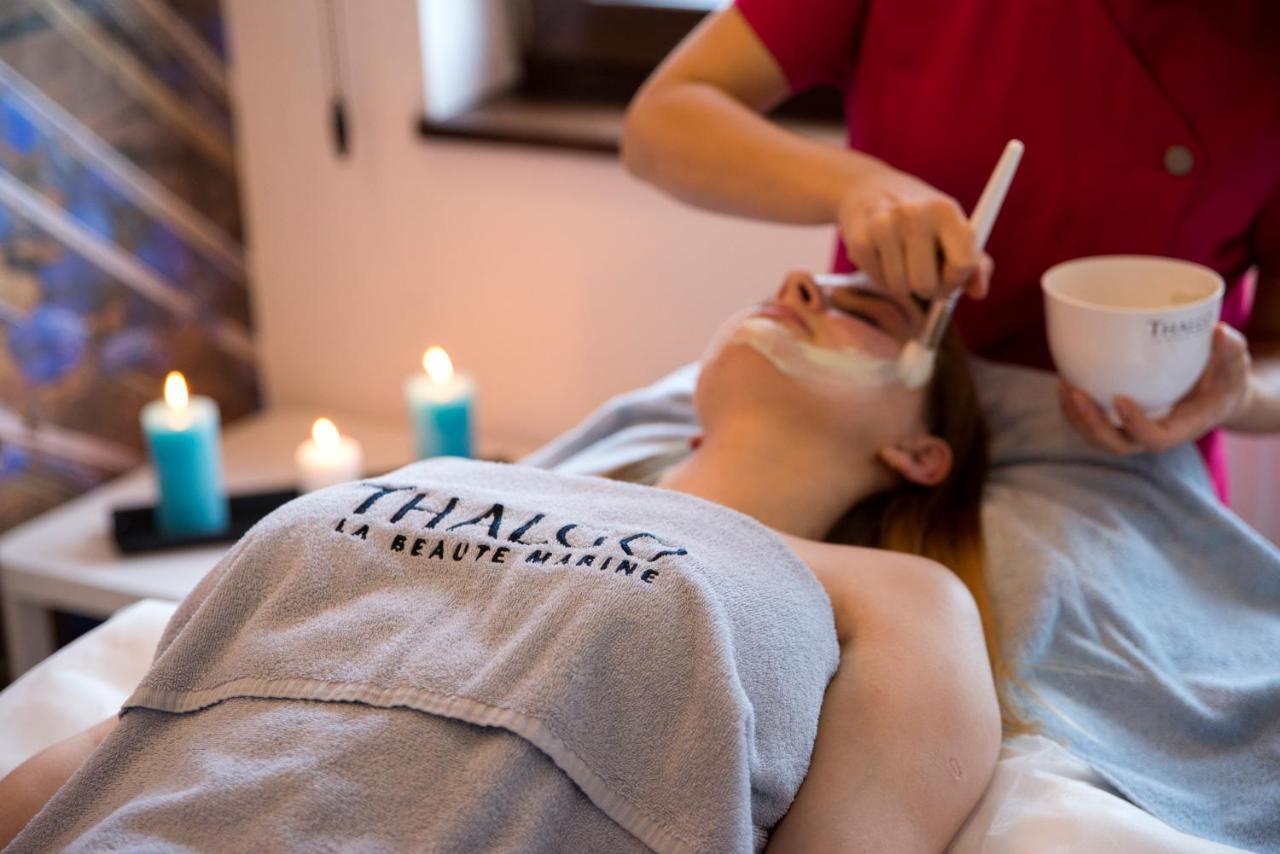 Aparthotel Flinski Sport & Spa Swieradow-Zdroj Ngoại thất bức ảnh